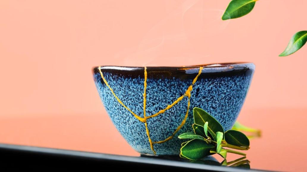 Kintsugi: Filosofi Jepang tentang Keindahan dalam Ketidaksempurnaan